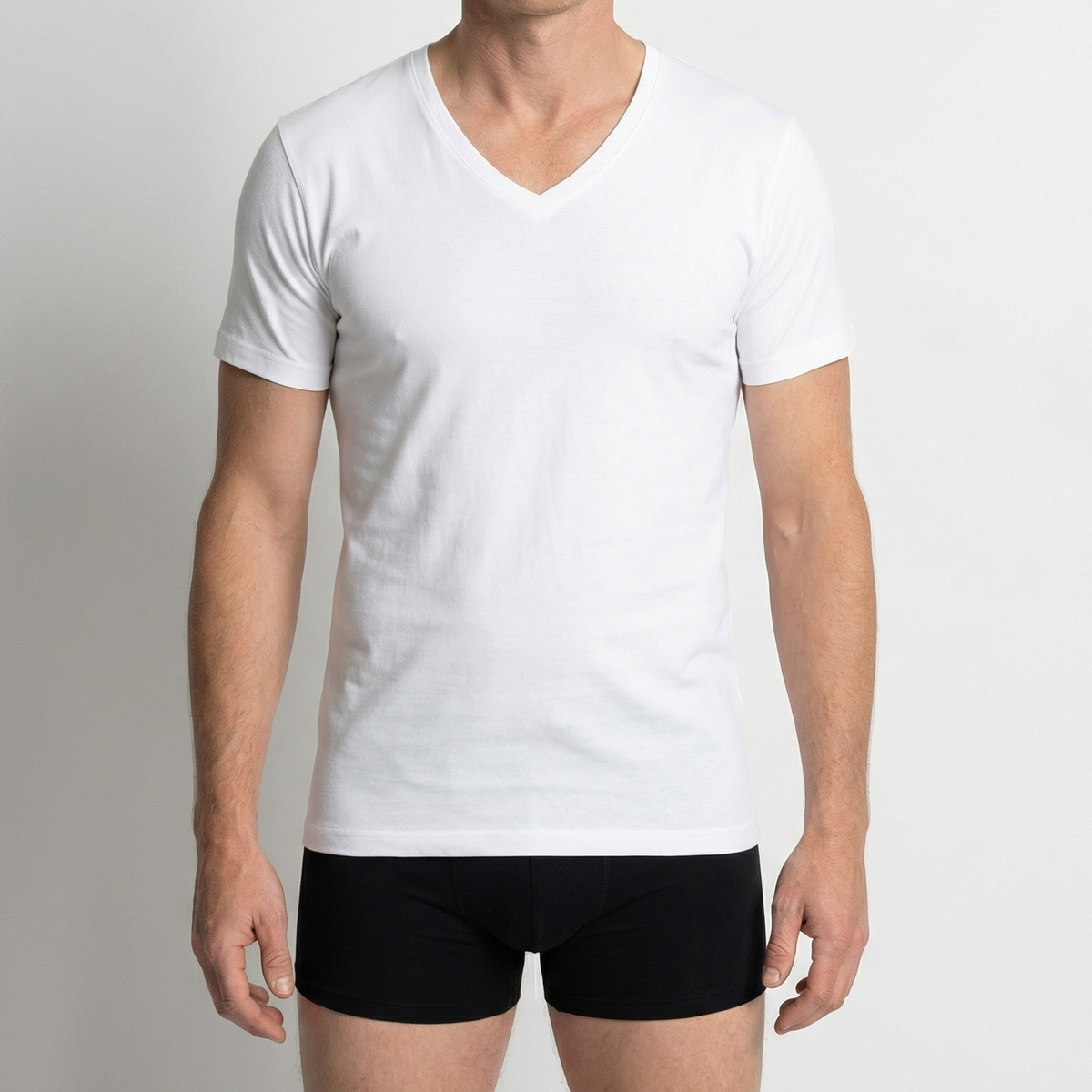 Beeren Heren T-Shirt Diepe V-Hals M3000 Wit 2-Pack - gedragen