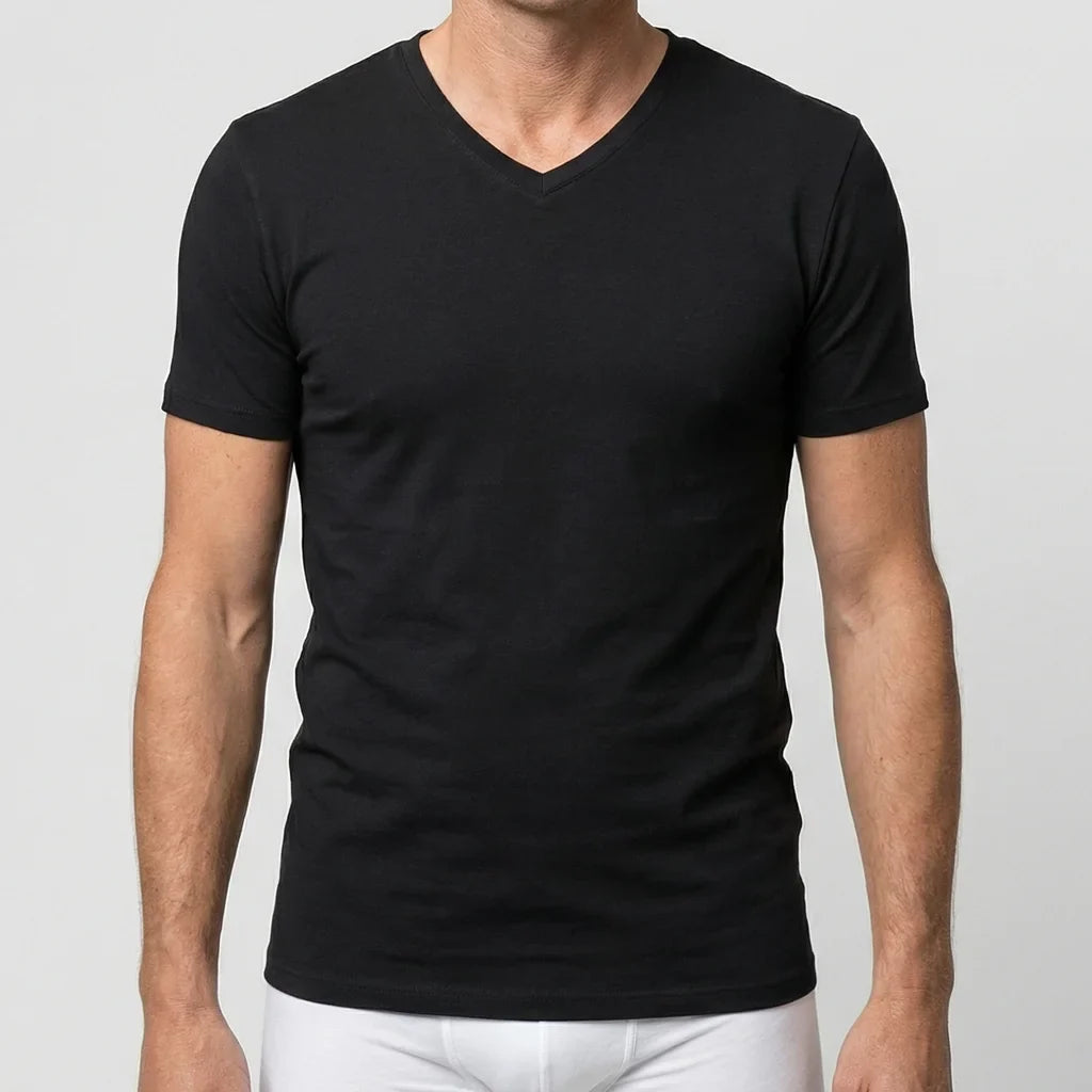 Beeren Heren T-Shirt V-Hals M3000 Zwart voordeelpack - gedragen